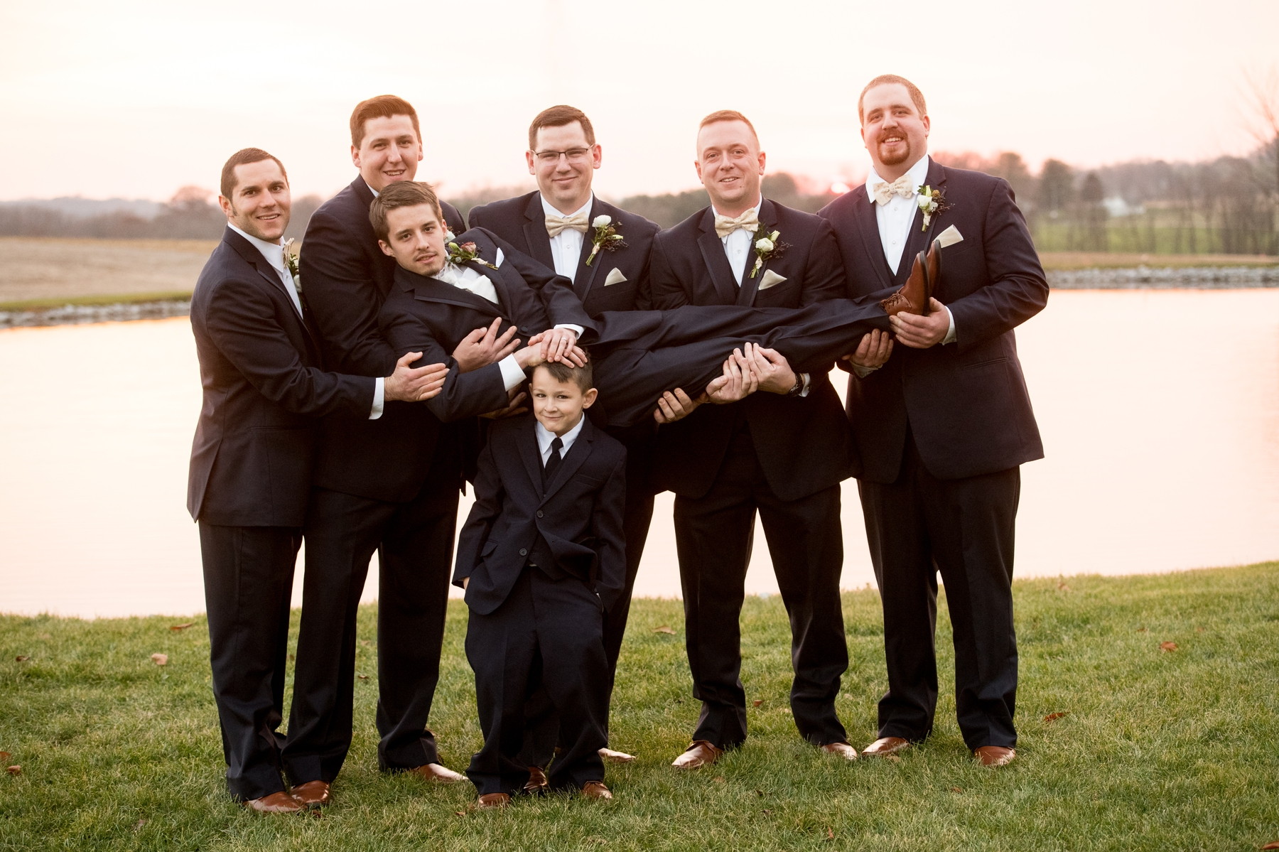 Harvest View Barn Hershey Farms Elizabethtown Pa wedding photography